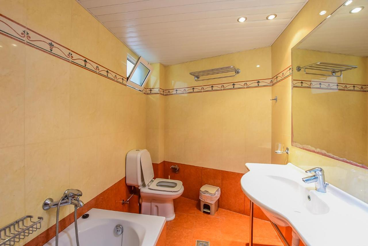 Timos Hotel Лаганас Экстерьер фото