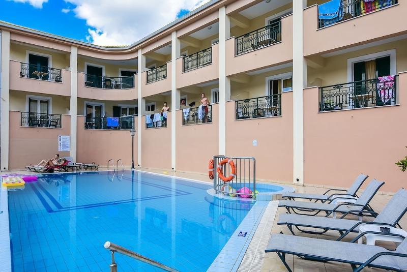 Timos Hotel Лаганас Экстерьер фото